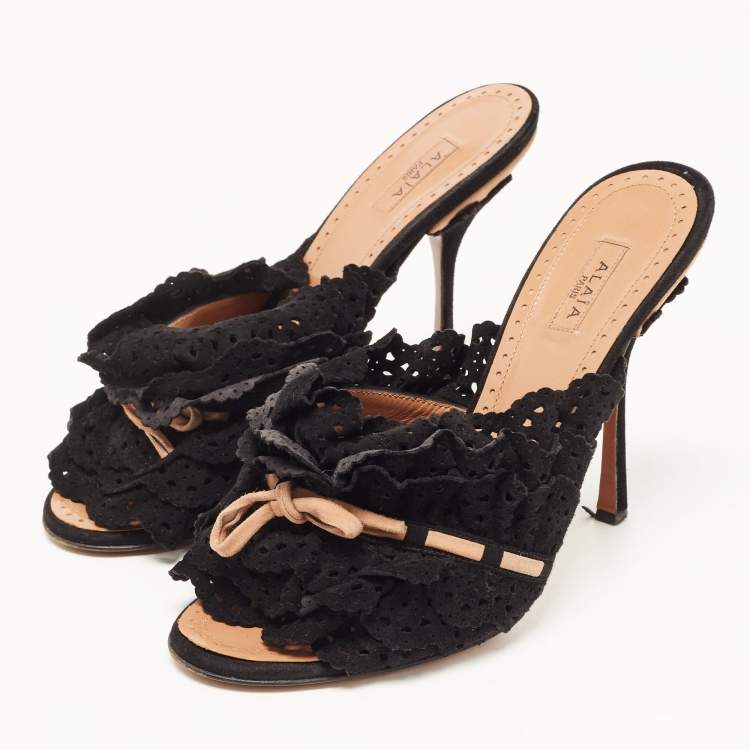 مملوكة مسبقًا Alaia Black/Beige Suede Slip On Sandals Size 37