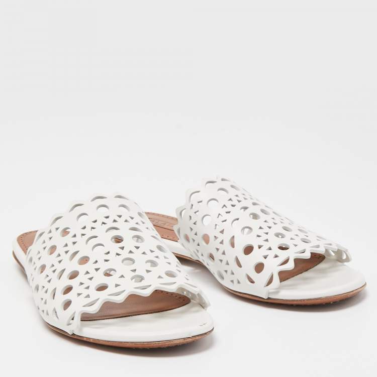 Pre Owned Alaia White Leather Flat Slides Size 37  