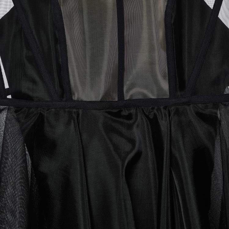 مملوكة مسبقًا Alex Perry Black Mesh Briony Gown L