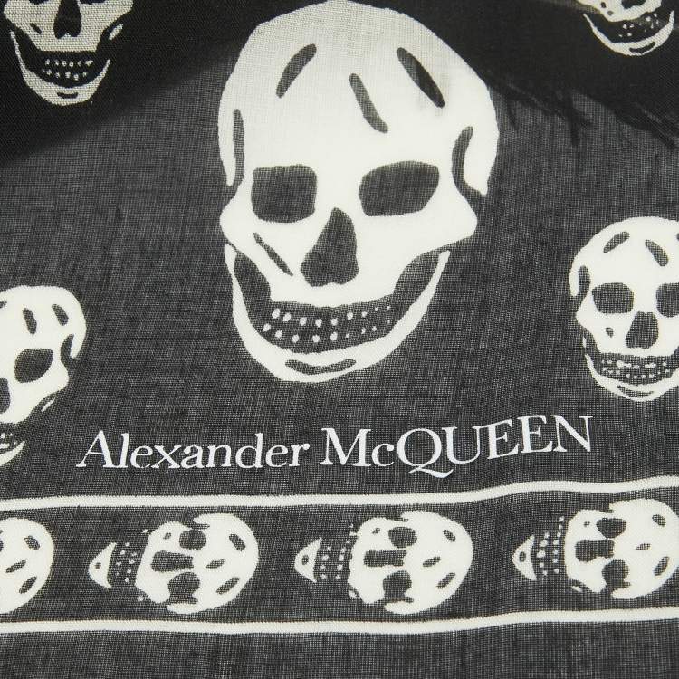 Pre Owned Alexander McQueen Black Skull Printed Modal & Silk Scarf