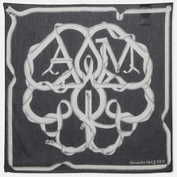 スカーフ ALEXANDER MCQUEEN Woman Scarf Navy 7438483918Q 4174 Alexander McQueen Navy Blue Printed Cotton Blend Scarf