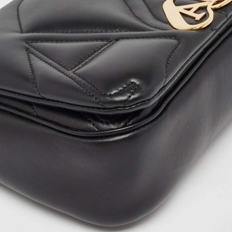 Pre Owned Alexander McQueen Black Leather Small The Seal Shoulder Bag