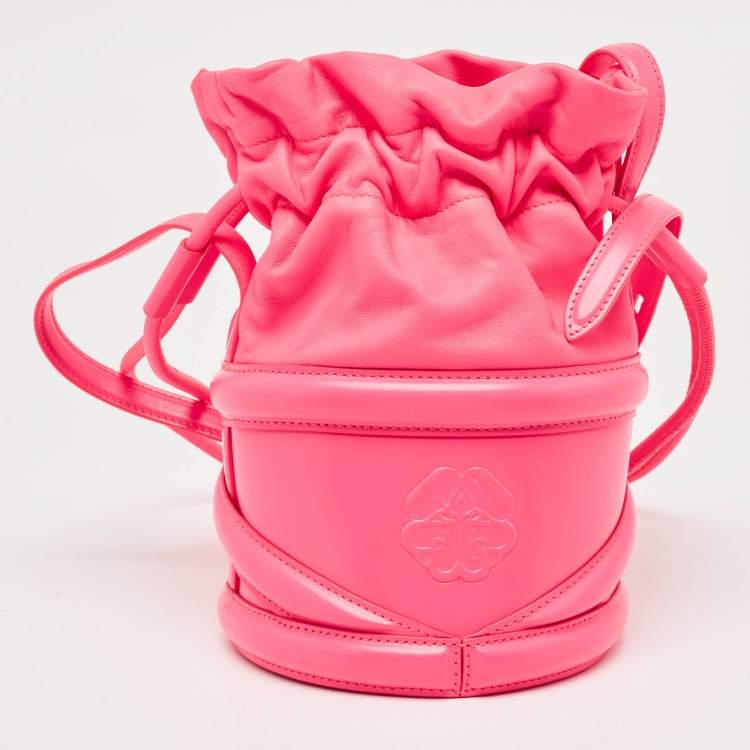 Pre Owned Alexander McQueen Neon Pink Leather The Soft Curve Bucket Bag