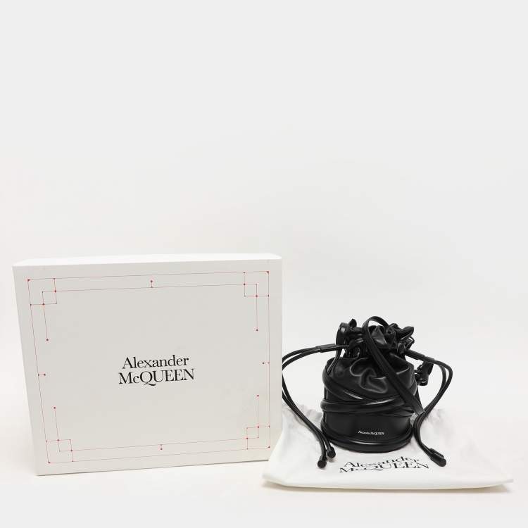 Pre Owned Alexander McQueen Black Leather The Soft Curve Drawstring Bucket Bag