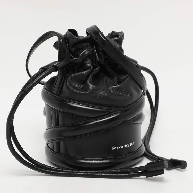 Pre Owned Alexander McQueen Black Leather The Soft Curve Drawstring Bucket Bag