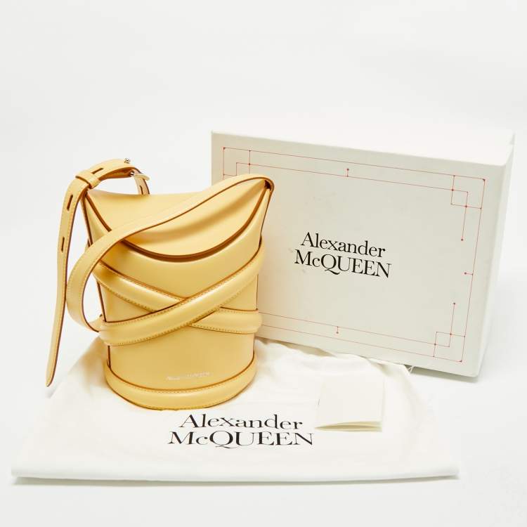 Pre Owned Alexander McQueen Yellow Leather Small The Curve Bucket Bag