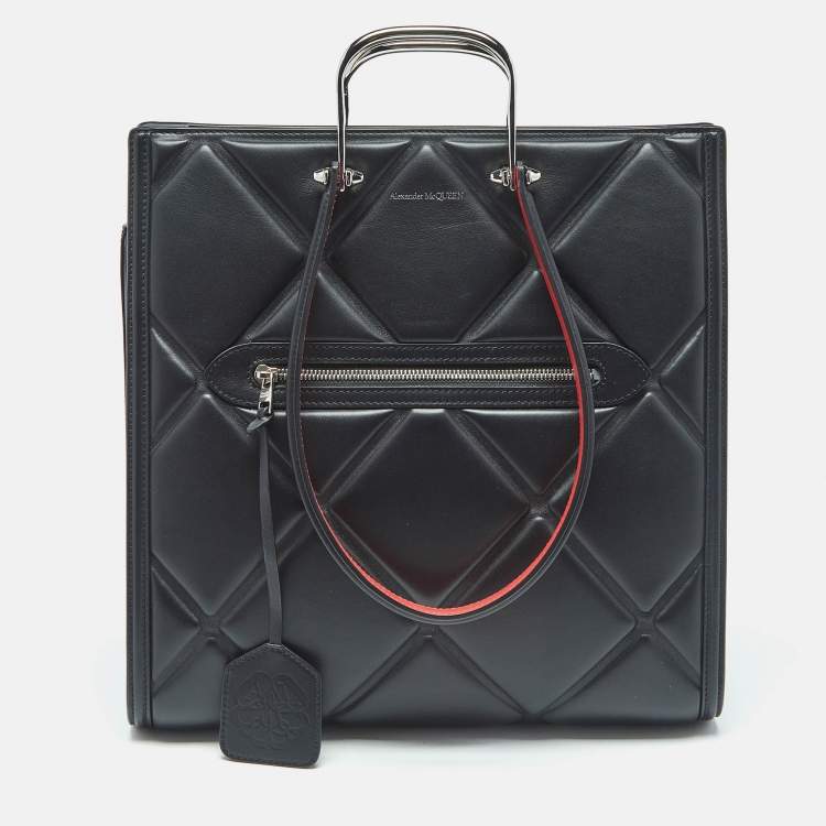 Pre Owned Alexander McQueen Black Quilted Leather The Tall Story Tote