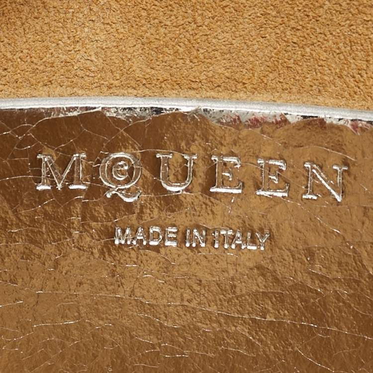 Pre Owned Alexander McQueen T-Bar Silver Crackled Leather Sling Pouch