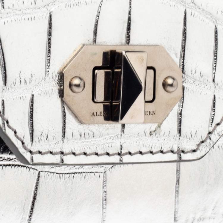 Pre Owned Alexander McQueen Silver Croc Embosed Leather Card Holder