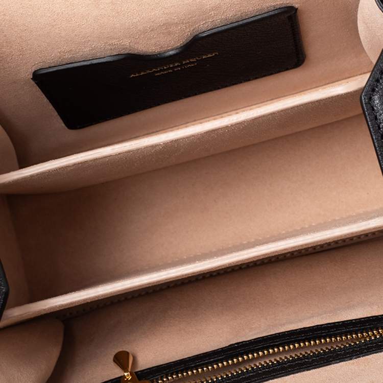 Pre Owned Alexander McQueen Black Leather Box 19 Shoulder Bag 