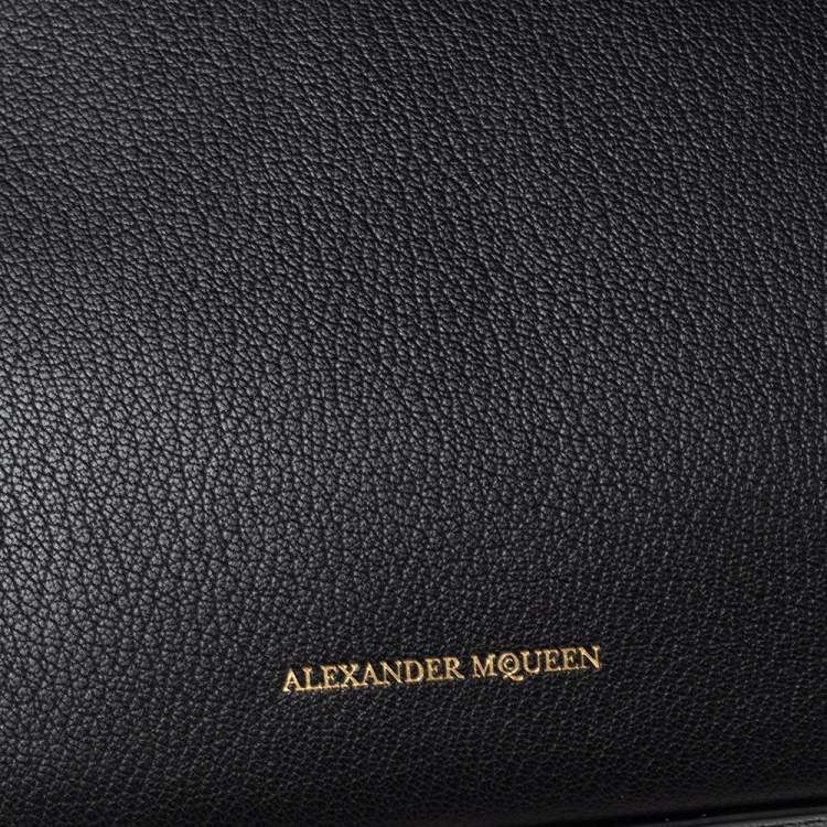 Pre Owned Alexander McQueen Black Leather Box 19 Shoulder Bag 
