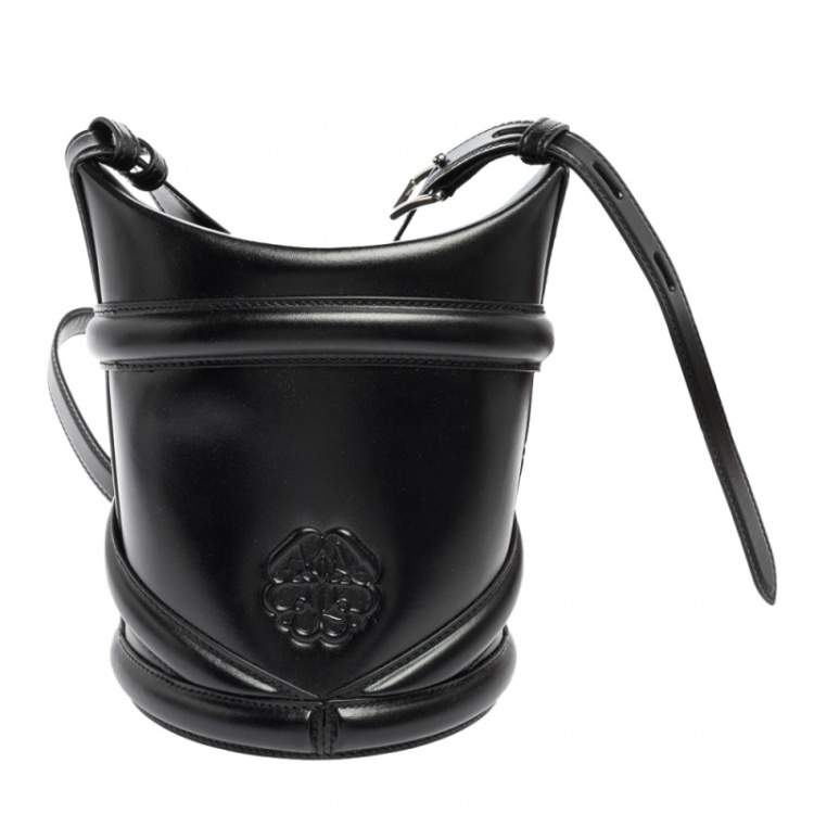 Pre Owned Alexander McQueen Black Leather The Curve Bag