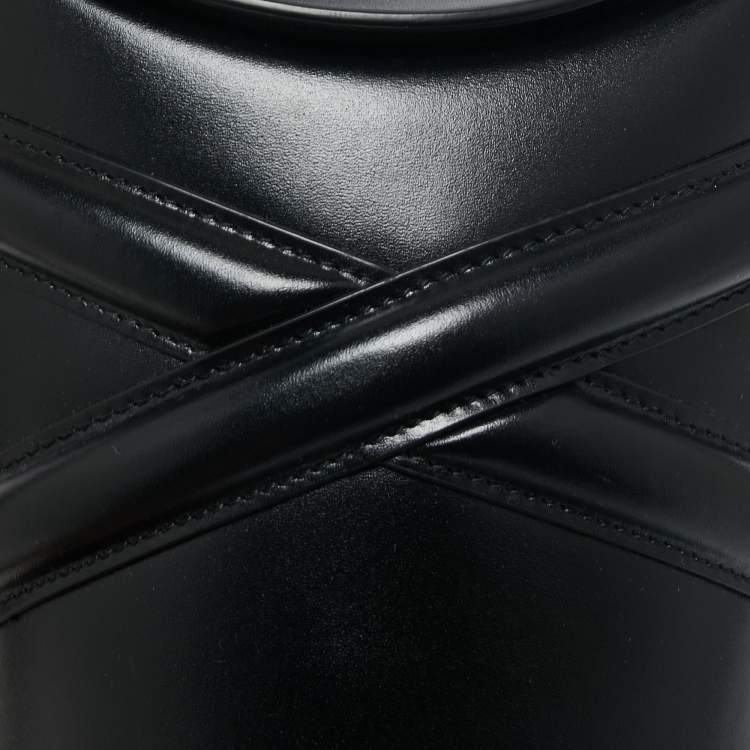 Pre Owned Alexander McQueen Black Leather Small The Curve Crossbody Bag
