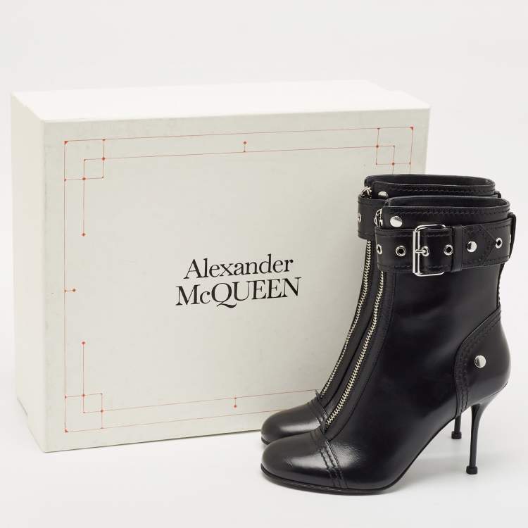 Pre Owned Alexander McQueen Black Leather Studded Biker Ankle Boots Size 40