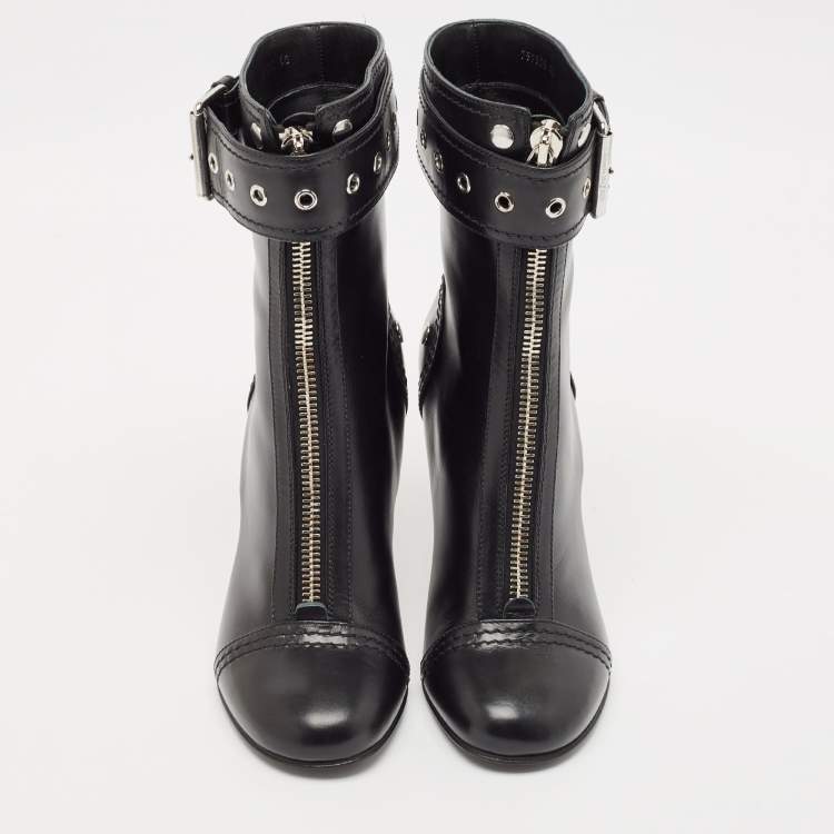 Pre Owned Alexander McQueen Black Leather Studded Biker Ankle Boots Size 40