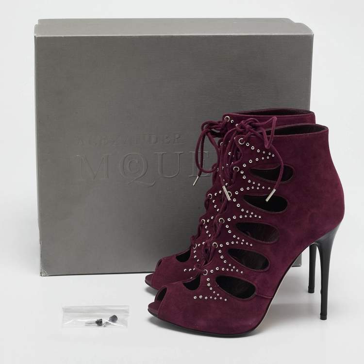 Pre Owned Alexander McQueen Burgundy Suede Ankle Length Studded Cut Out Ankle Boots Size 37