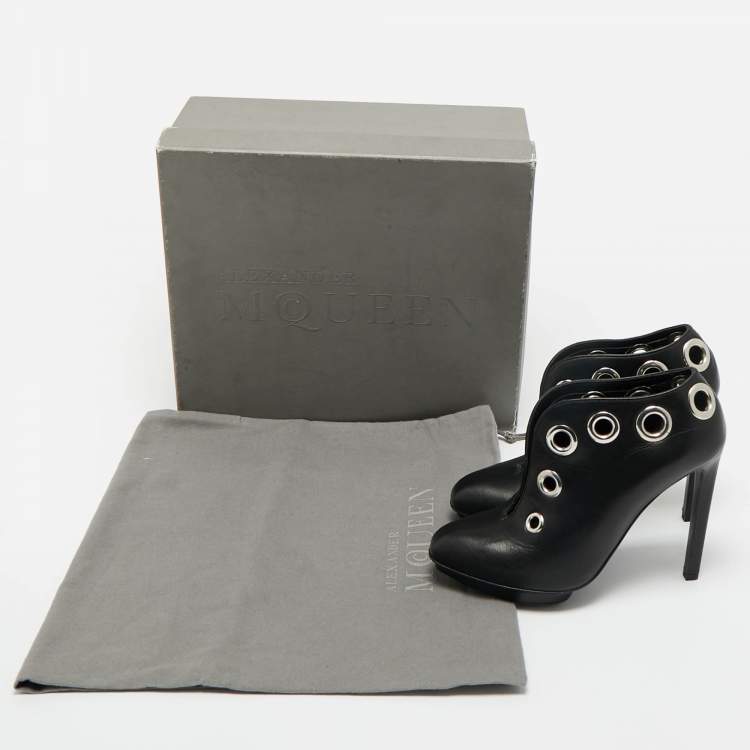 Pre Owned Alexander McQueen Black Leather Shiny Nappa Booties Size 36