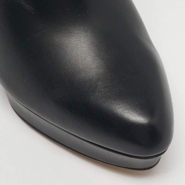 Pre Owned Alexander McQueen Black Leather Eyelet Horn Heel Ankle Length Boots Size 40.5