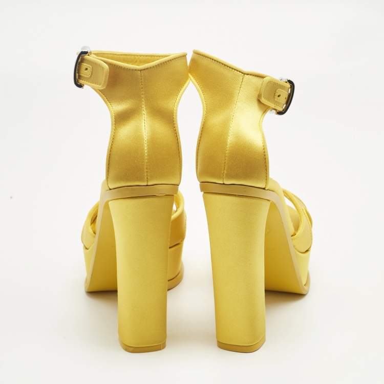 Pre Owned Alexander McQueen Yellow Satin Platform Ankle Strap Sandals Size 37