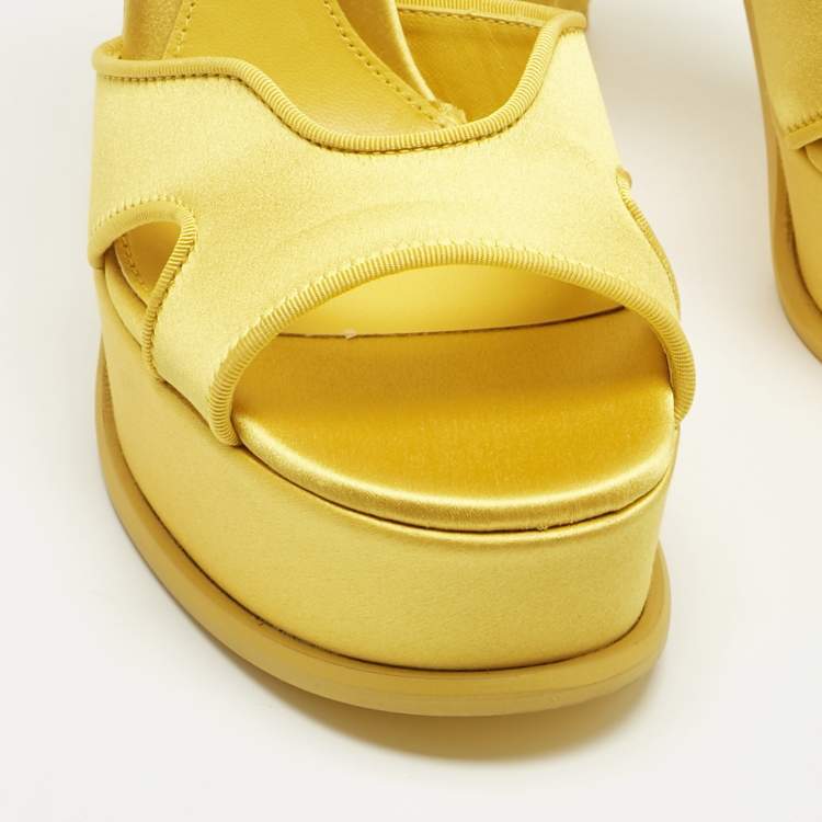 Pre Owned Alexander McQueen Yellow Satin Platform Ankle Strap Sandals Size 37