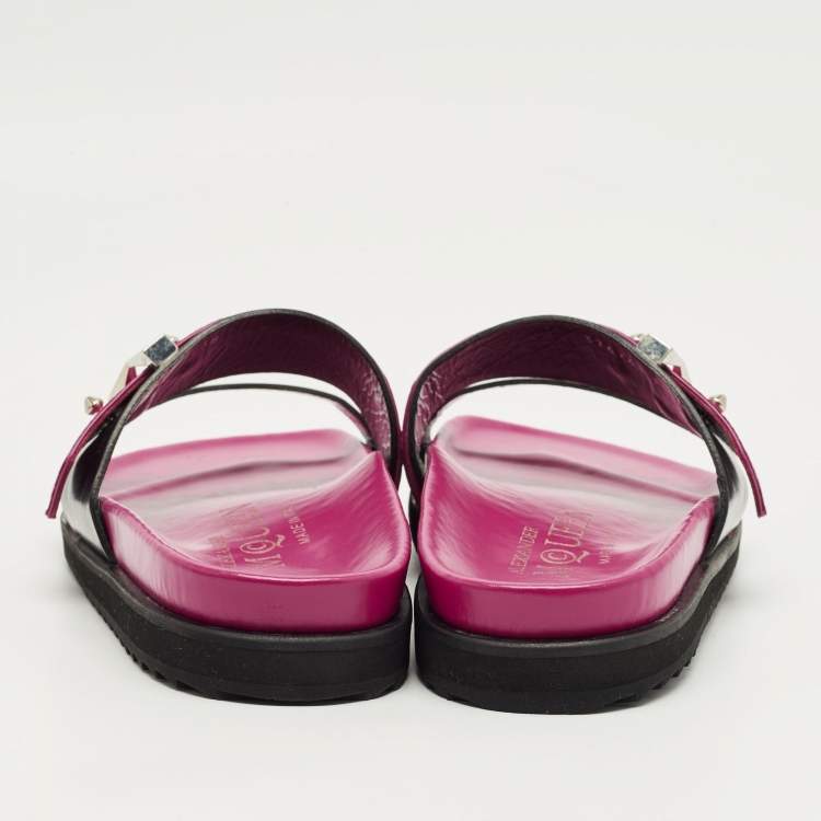 مملوكة مسبقًا Alexander McQueen Pink/Black Ostrich Leg and Leather Flat Slides Size 38