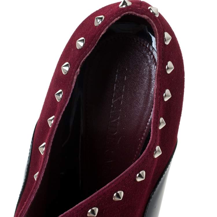 Pre Owned Alexander McQueen Burgundy/Black Suede And Patent Studded Platform Slip On Ankle Boots Size 40