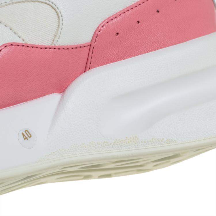 Pre Owned Alexander McQueen White/Pink Leather And Mesh Oversized Runner Low Top Sneakers Size 40