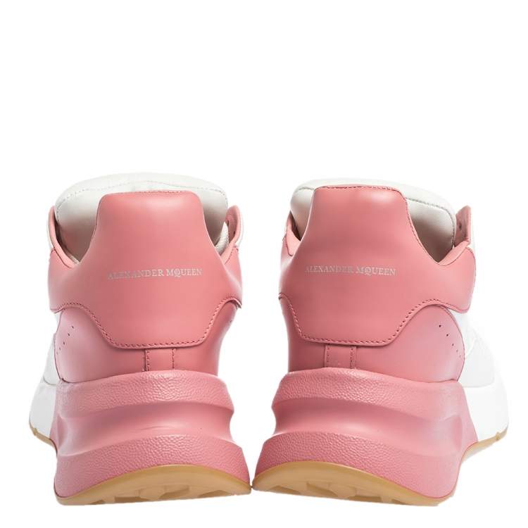 مملوكة مسبقًا Alexander McQueen White/Pink Leather And Mesh Oversized Runner Low Top Sneakers Size 40