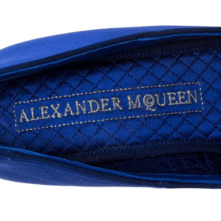 Pre Owned Alexander McQueen Electric Blue Satin Heart Pointed Toe Pumps Size 37