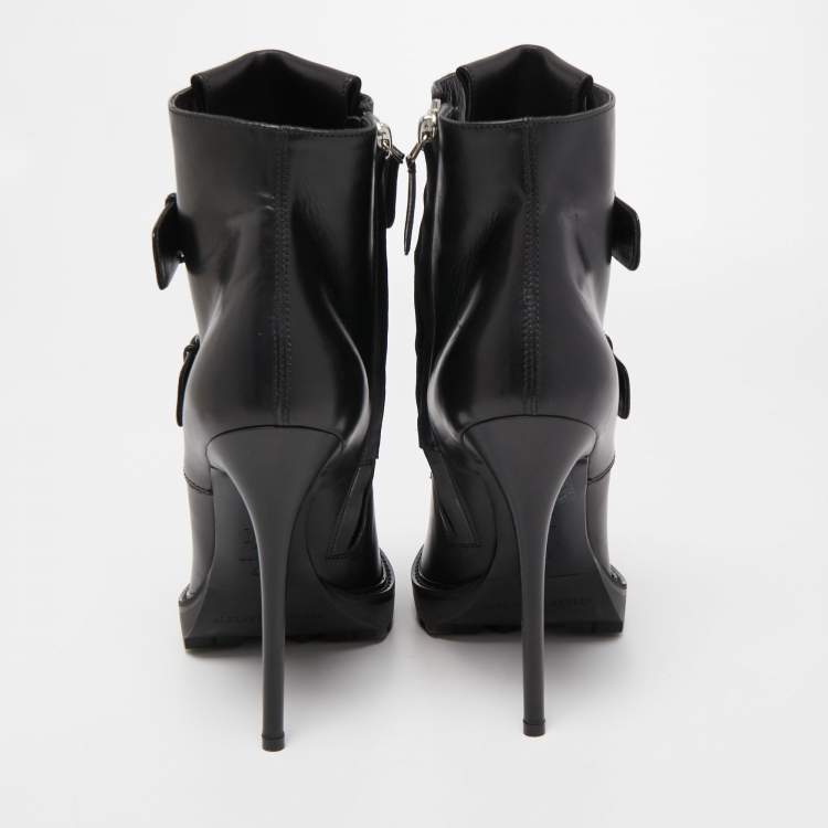 Pre Owned Alexander McQueen Black Leather Buckle Detail Boots Size 40