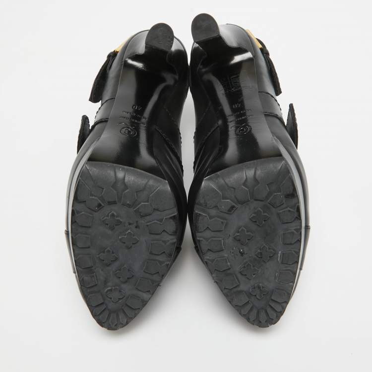 Pre Owned Alexander McQueen Black Leather Eyelet Buckle Booties Size 40
