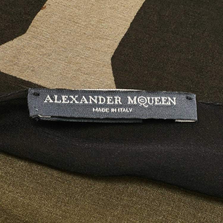 Pre Owned Alexander McQueen Multicolor God Save Print Silk Scarf