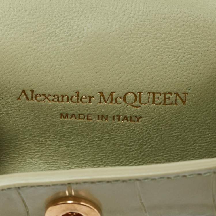 Pre Owned Alexander McQueen Light Green Croc Embossed Leather Skull Air Pod Pro Case