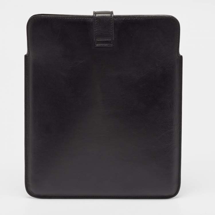 Pre Owned Alexander McQueen Black Leather Skull Embellished iPad Case