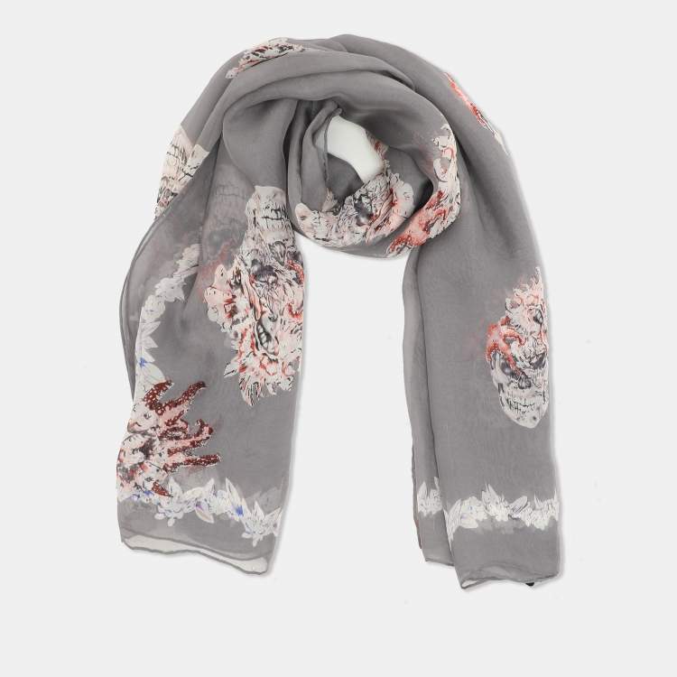 Pre Owned Alexander McQueen Grey Skull Printed Silk Scarf