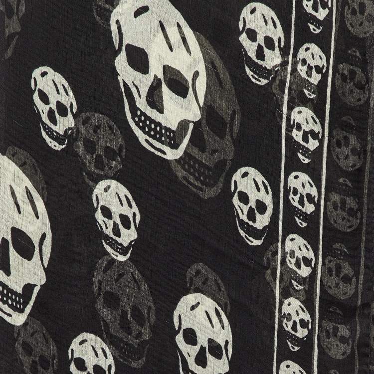 Pre Owned Alexander McQueen Black Skull Printed Modal & Silk Scarf