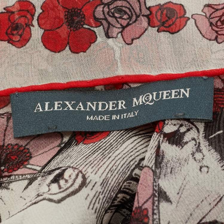 مملوكة مسبقًا Alexander McQueen White Floral and Skull Print Silk Scarf