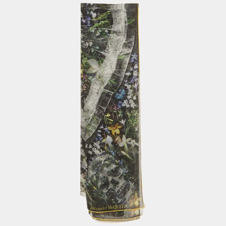 Pre Owned Alexander McQueen Black Floral Print Silk Square Scarf 