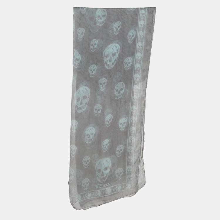 Pre Owned Alexander McQueen Grey Skull Printed Silk Square Scarf