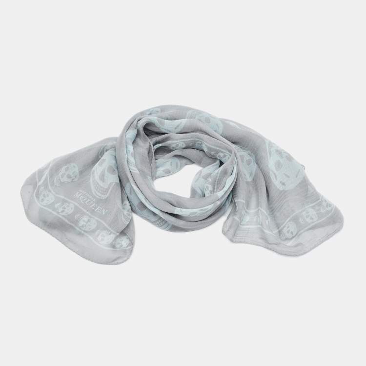 Pre Owned Alexander McQueen Grey Skull Printed Silk Square Scarf