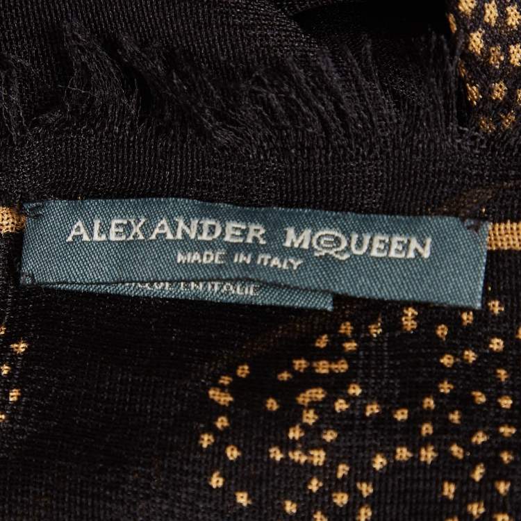 Pre Owned Alexander McQueen Black Skull Printed Silk Scarf