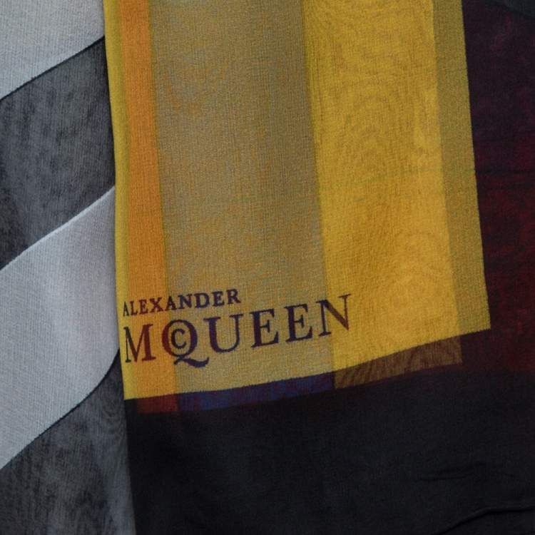 Pre Owned Alexander McQueen Multicolor Geometric Print Silk Scarf