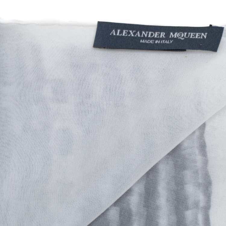 Pre Owned Alexander McQueen Monochrome Printed Silk Square Scarf 