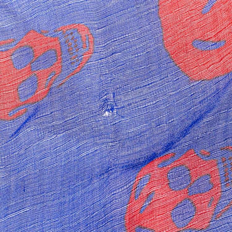 مملوكة مسبقًا Alexander McQueen Blue Skull Print Silk Scarf