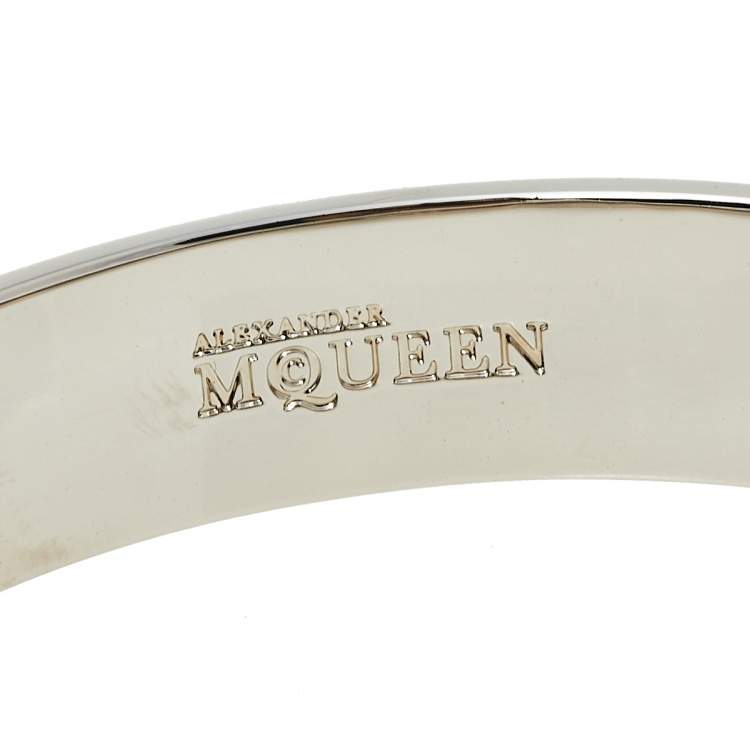 Pre Owned Alexander McQueen 3D Skull Black Enamel Silver Tone Bangle Bracelet