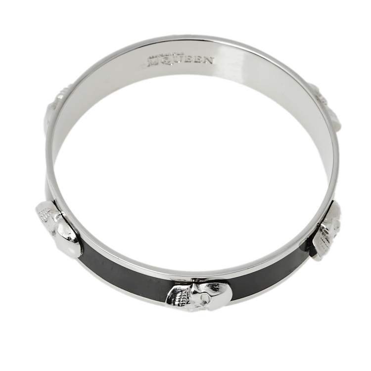 Pre Owned Alexander McQueen 3D Skull Black Enamel Silver Tone Bangle Bracelet