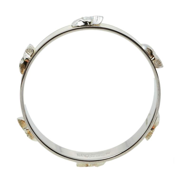 Pre Owned Alexander McQueen 3D Skull Off White Enamel Silver Tone Bangle Bracelet