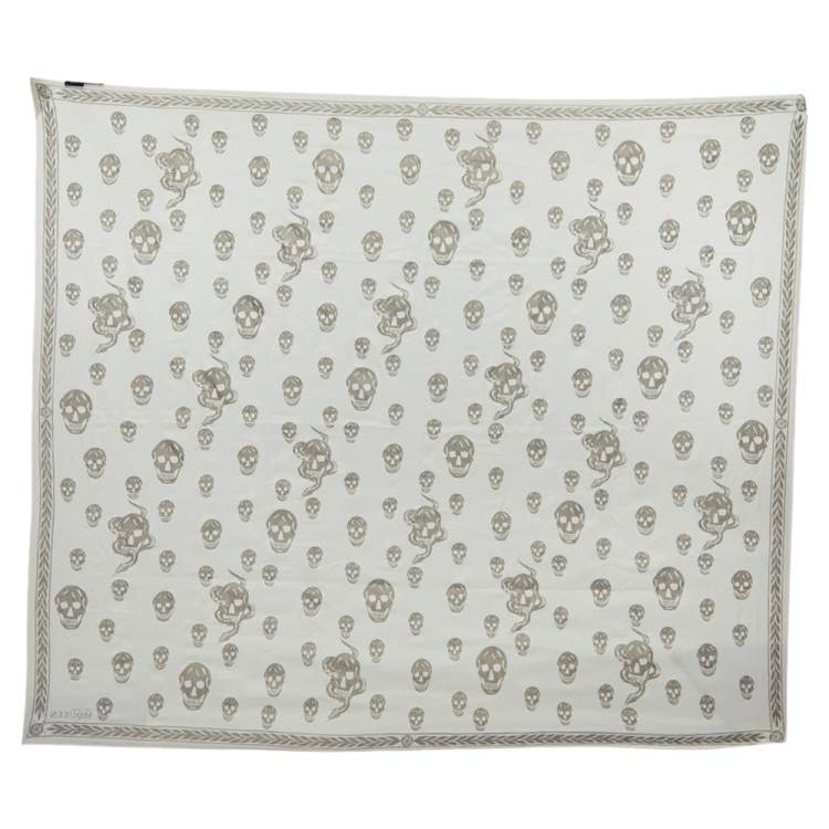 Pre Owned Alexander McQueen Off White Skull Printed Silk Scarf