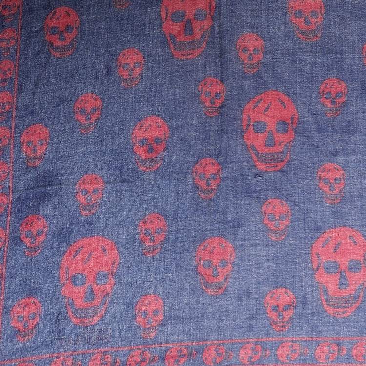 Pre Owned Alexander McQueen Blue Skull Print Modal Blend Scarf