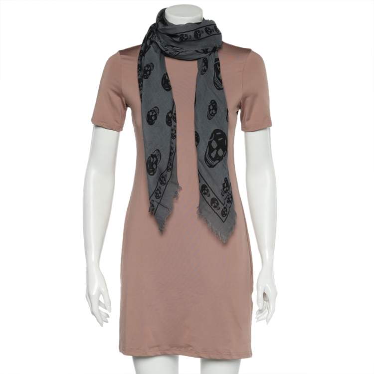 Pre Owned Alexander McQueen Grey Skull Print Modal Blend Scarf